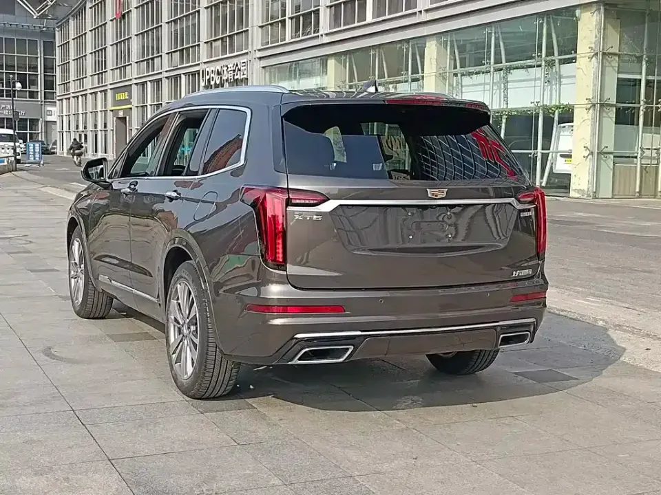 Cadillac XT6