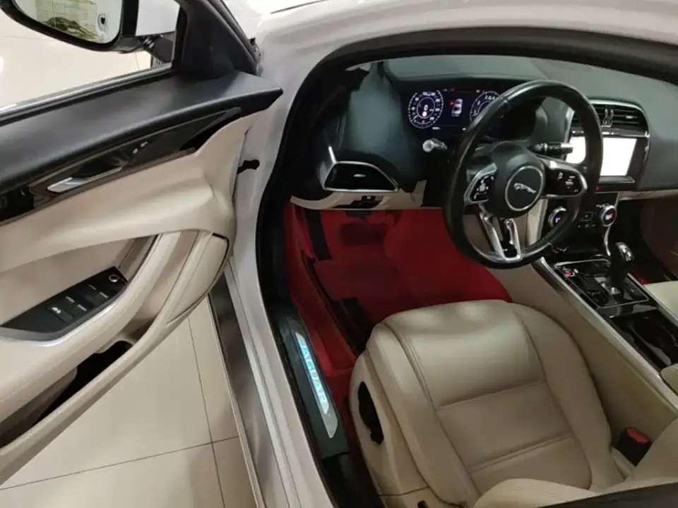 Jaguar XEL