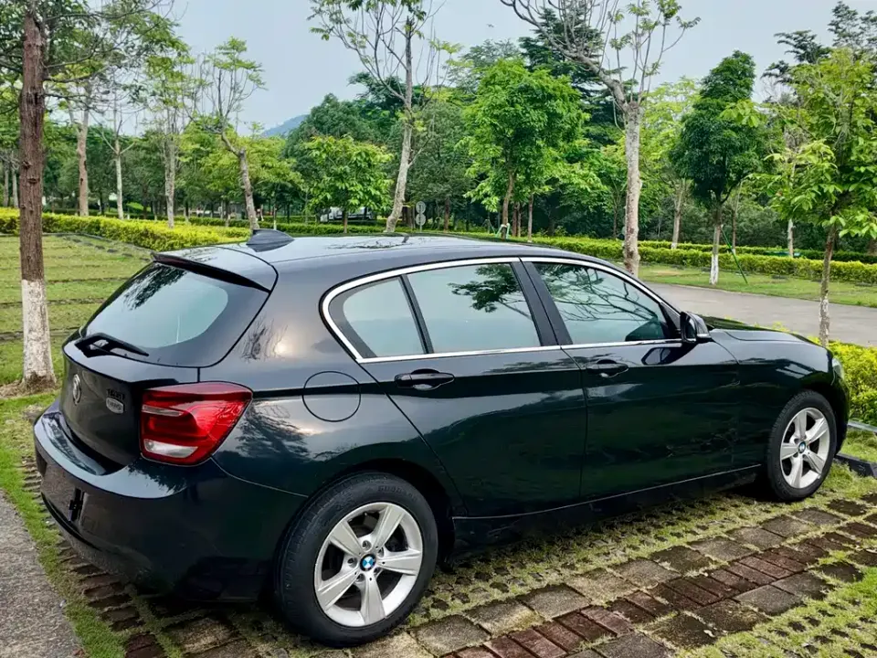 BMW 1 Series (Import)
