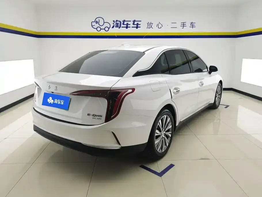 Hongqi Hongqi E-QM5