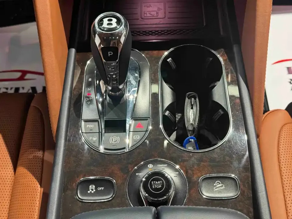 Bentley Bentayga PHEV