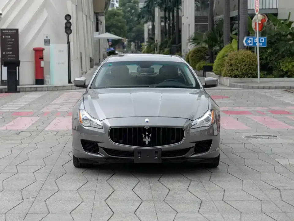 Maserati Quattroporte