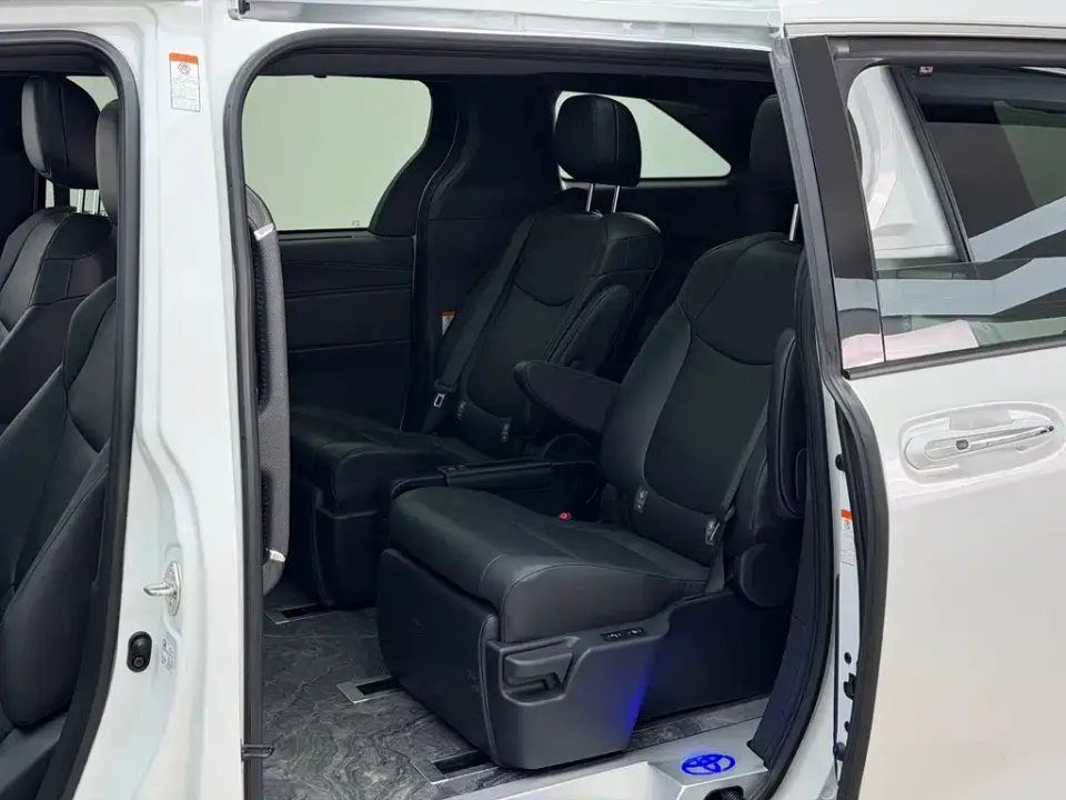 Toyota Granvia