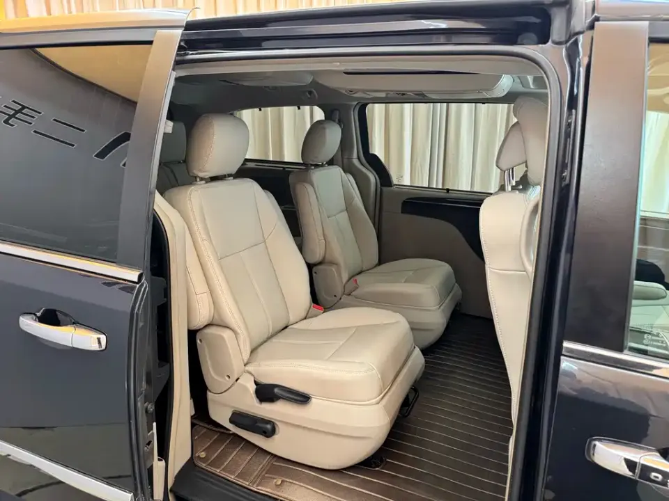 Chrysler Grand Voyager (Import)