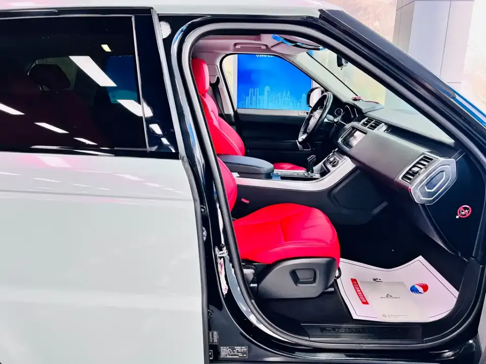Land Rover Sport