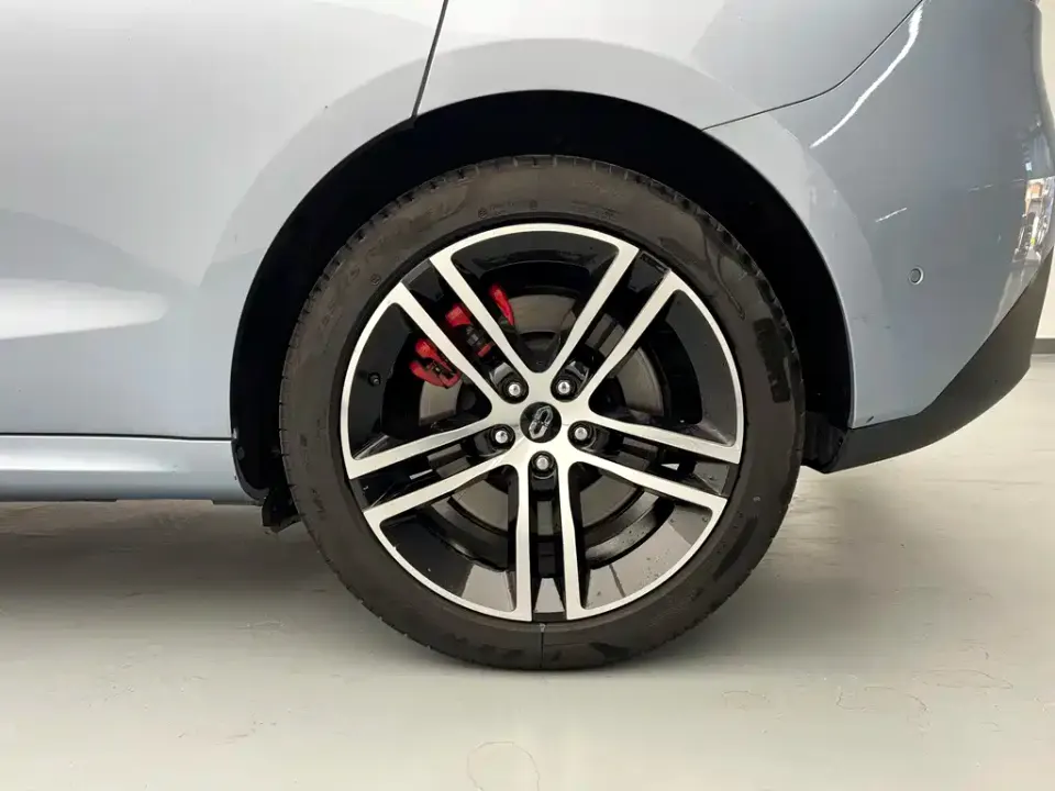 AITO AITO M5