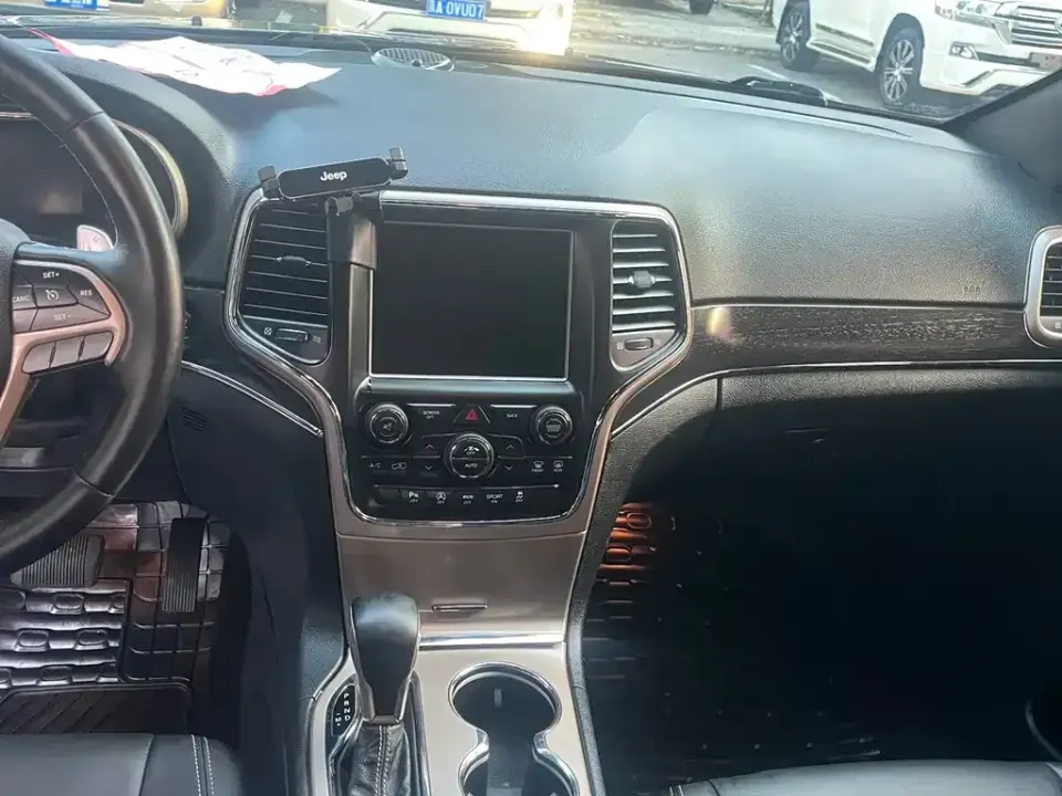 Jeep Grand Cherokee (Import)