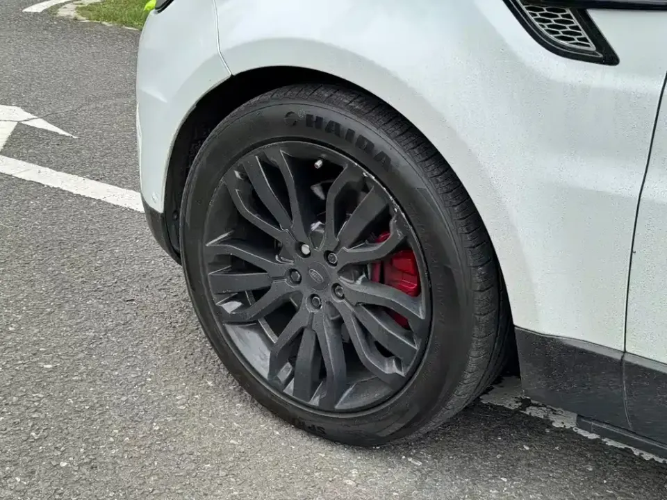 Land Rover Sport