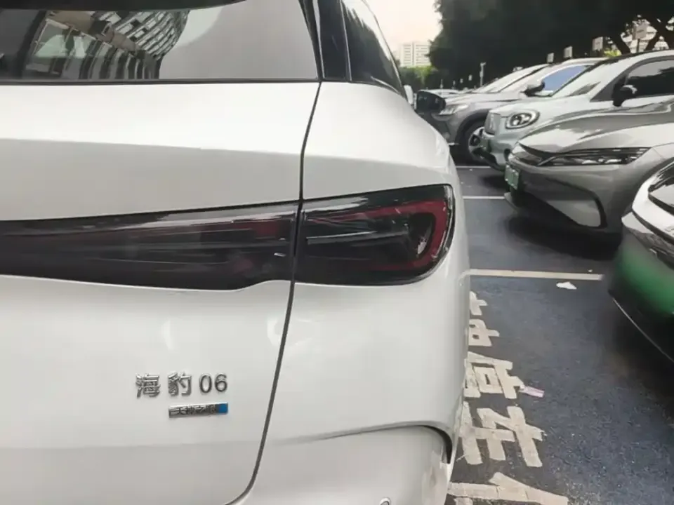 BYD Seal 06 DM-i Touring