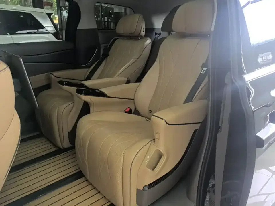 Denza Denza D9