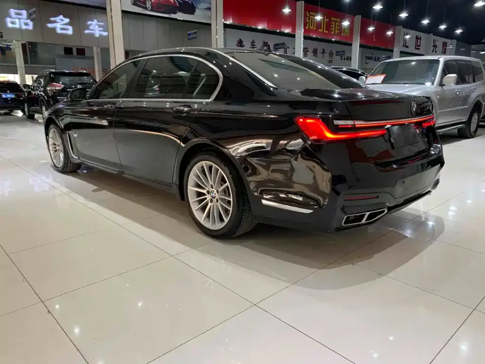 BMW 7-Series