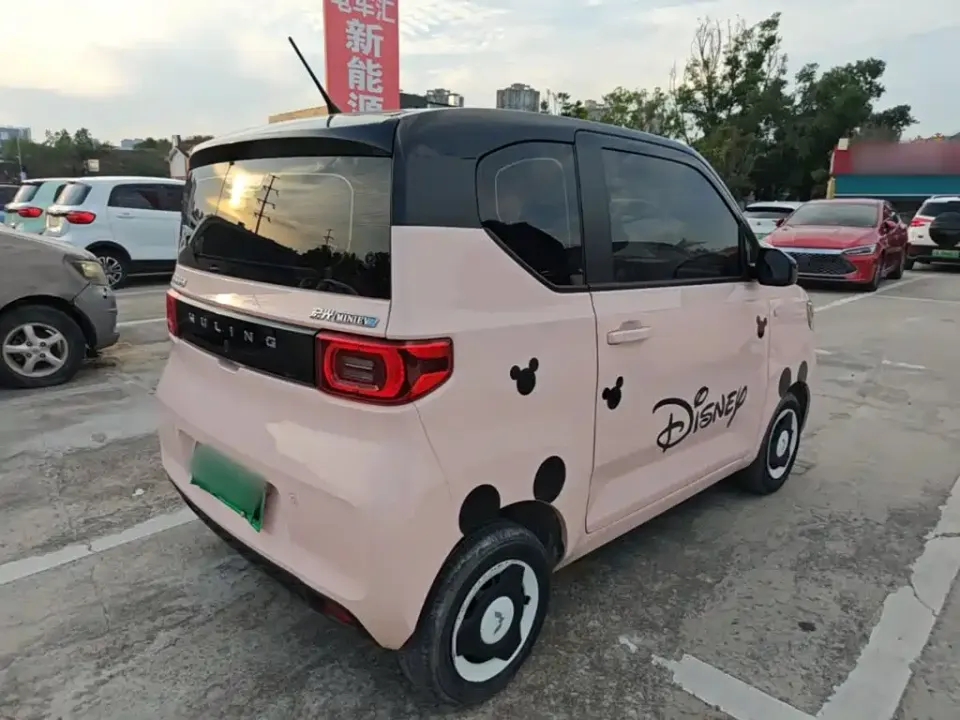 Wuling MINIEV
