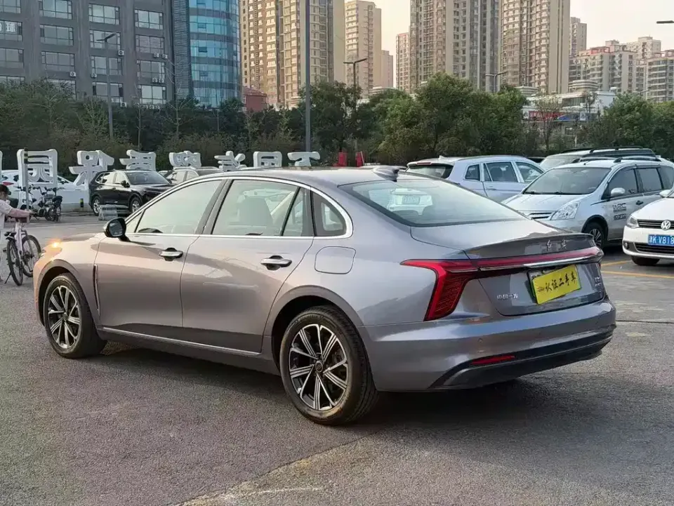 Hongqi Hongqi H5 PHEV