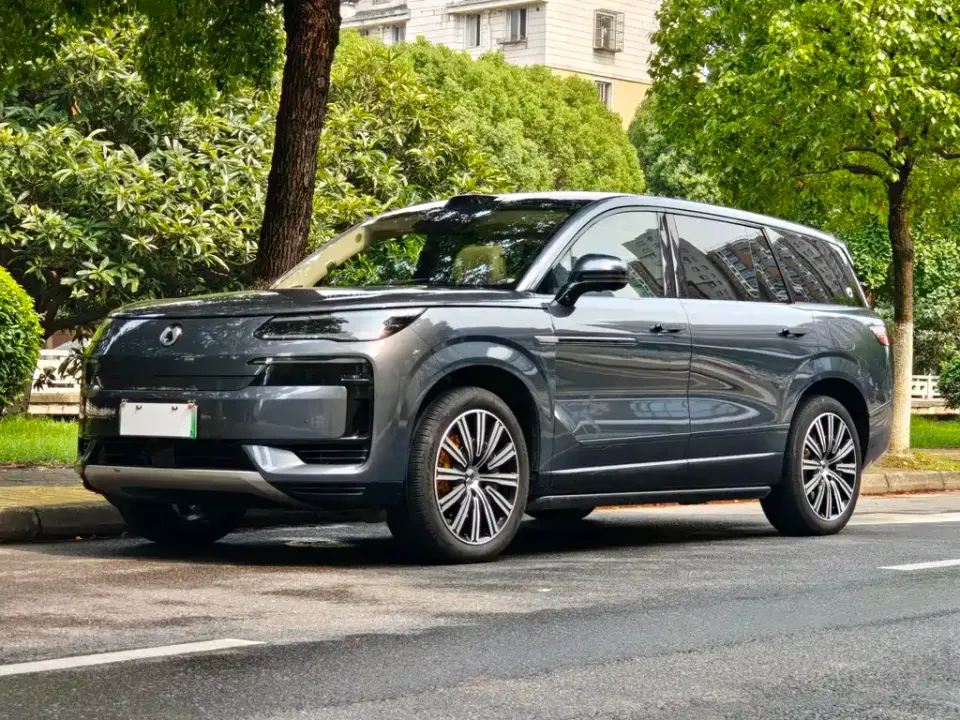 Denza Denza N9