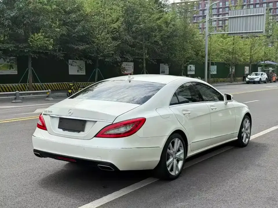Mercedes-Benz CLS