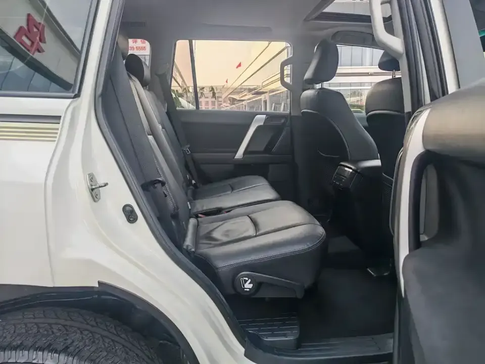 Toyota Prado