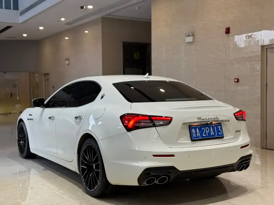 Maserati Ghibli