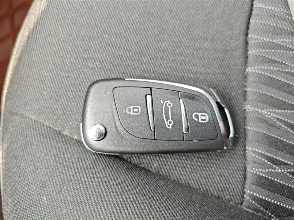 Citroen Elysee