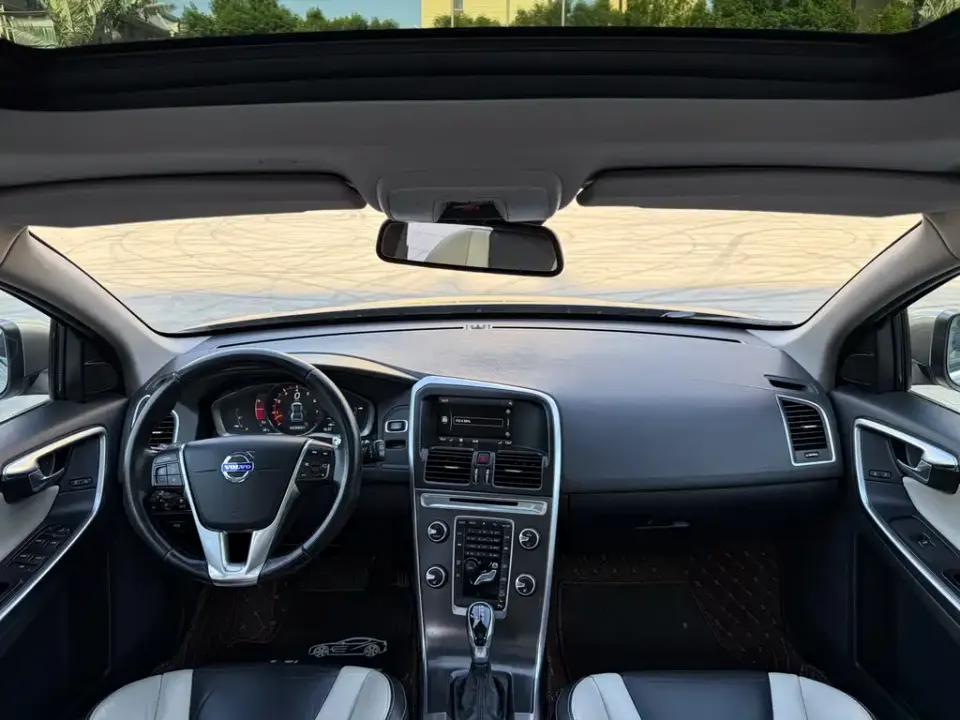 Volvo XC60 (Import)