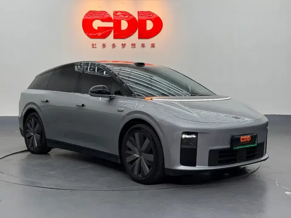 Li Li i6