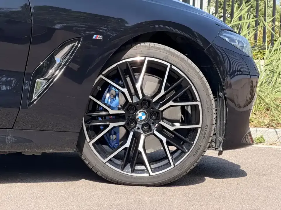 BMW 8 Series
