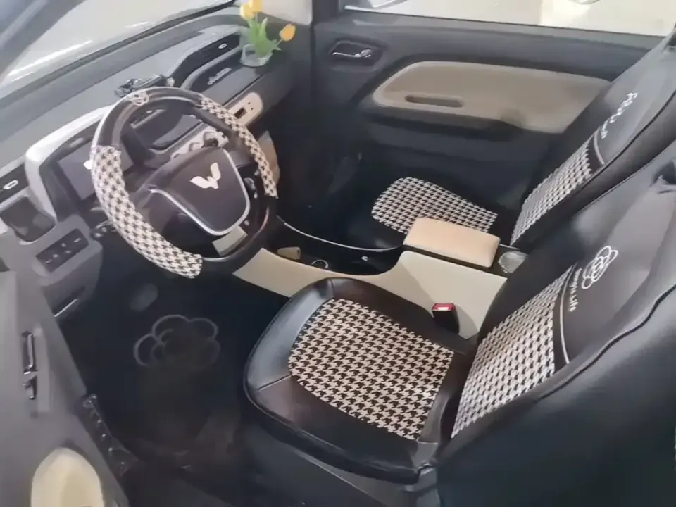 Wuling MINIEV