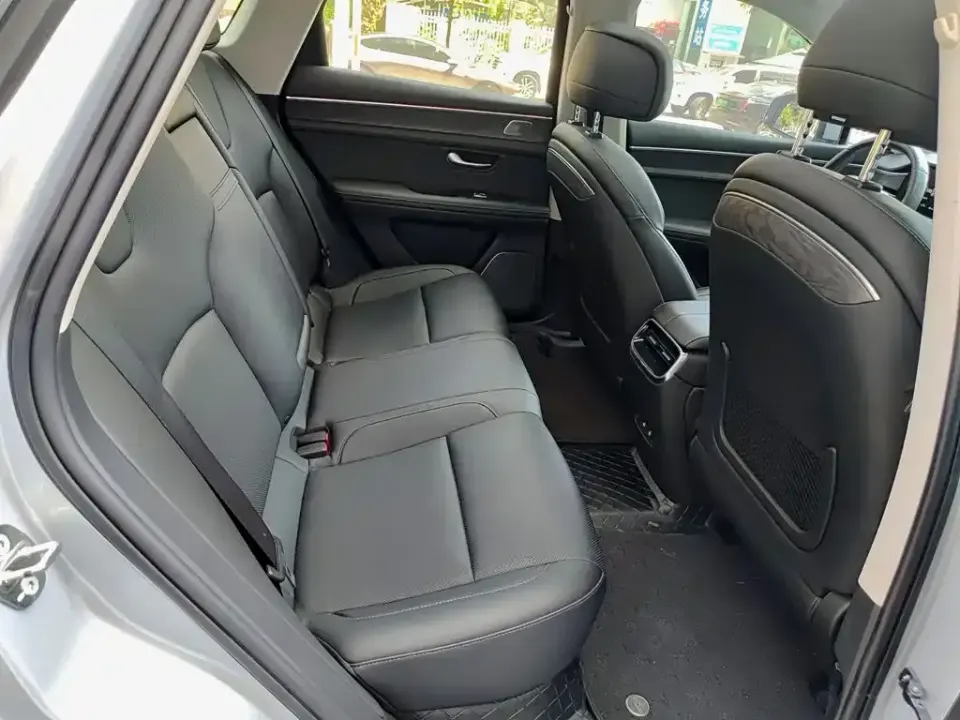 AITO AITO M5