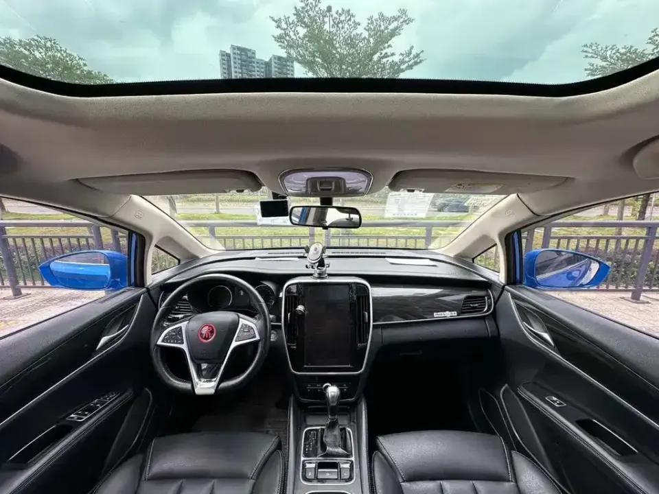 BYD MAX