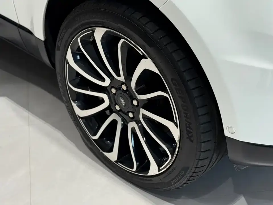 Land Rover Sport