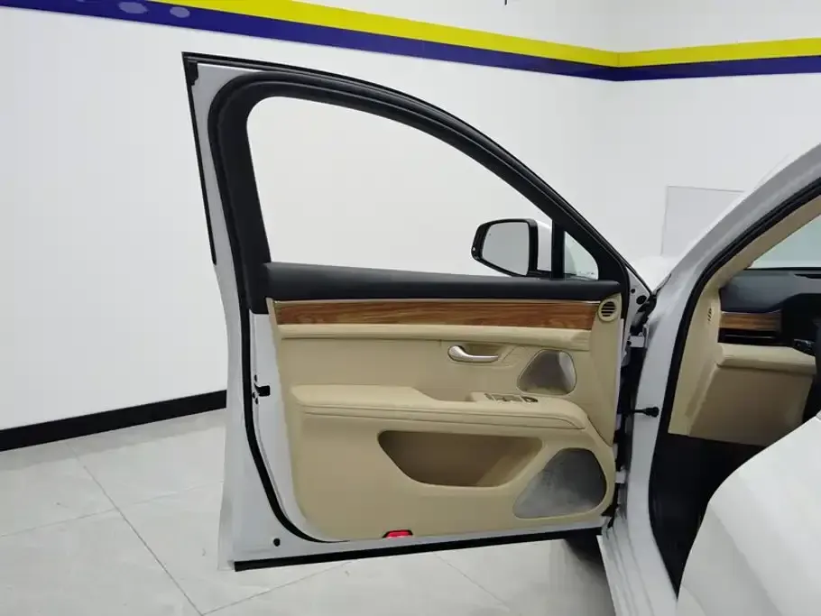 AITO AITO M5