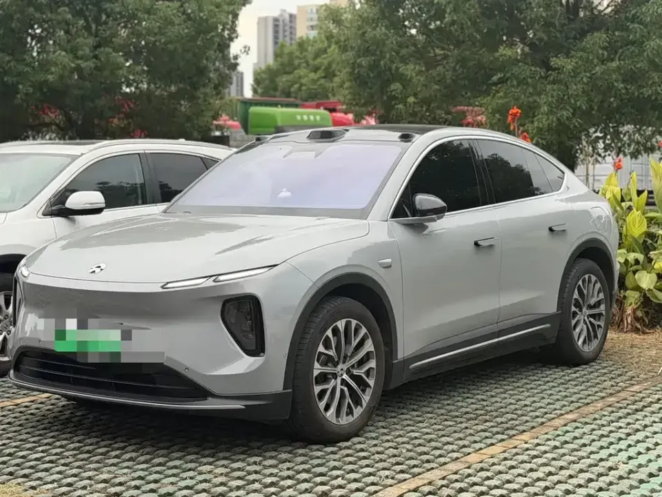 Nio EC6