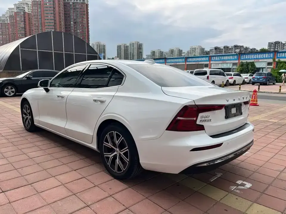 Volvo S60