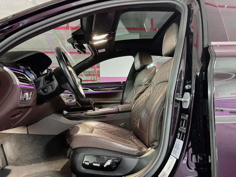 BMW 7-Series