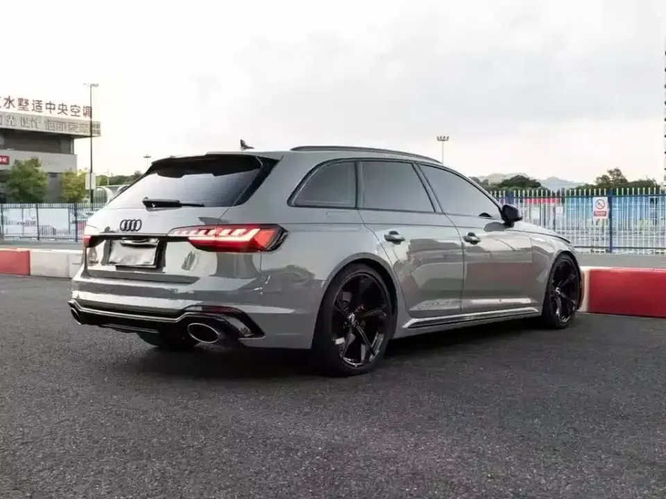Audi RS 4