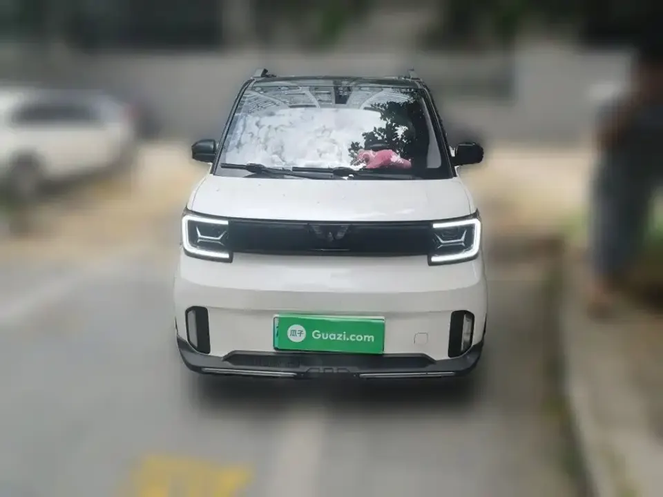 Wuling MINIEV