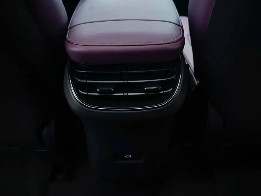 Nio ET5T