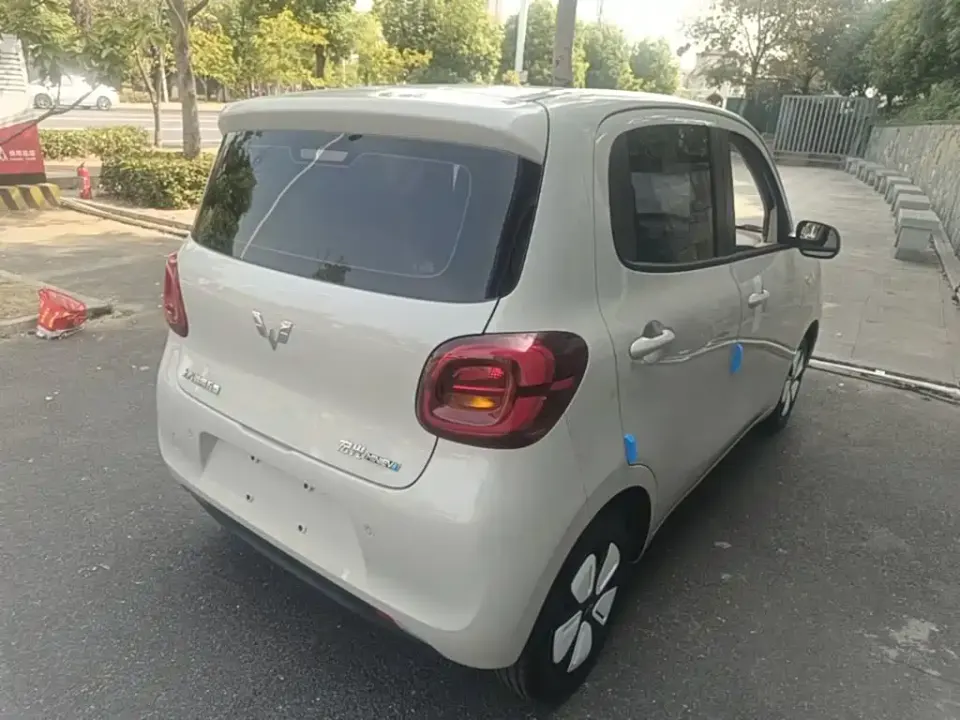 Wuling MINIEV