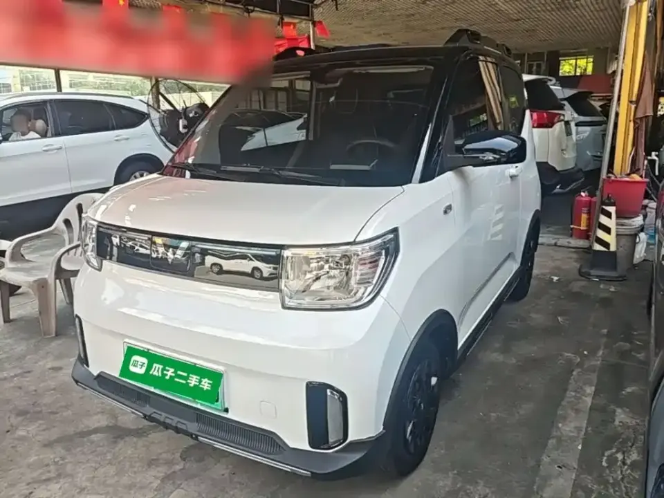 Wuling MINIEV