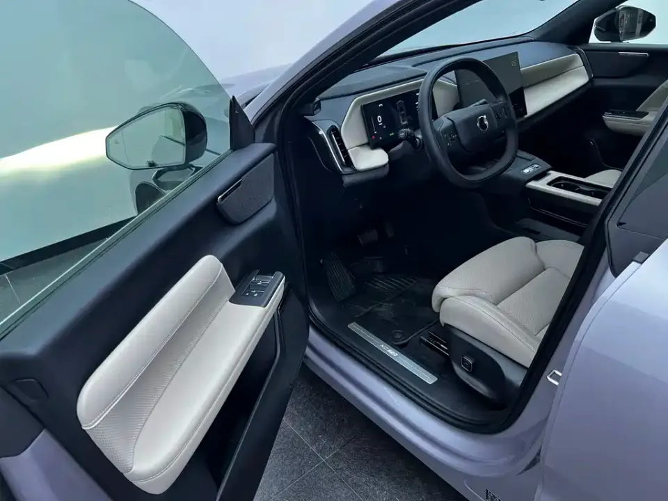 Volvo XC70 PHEV