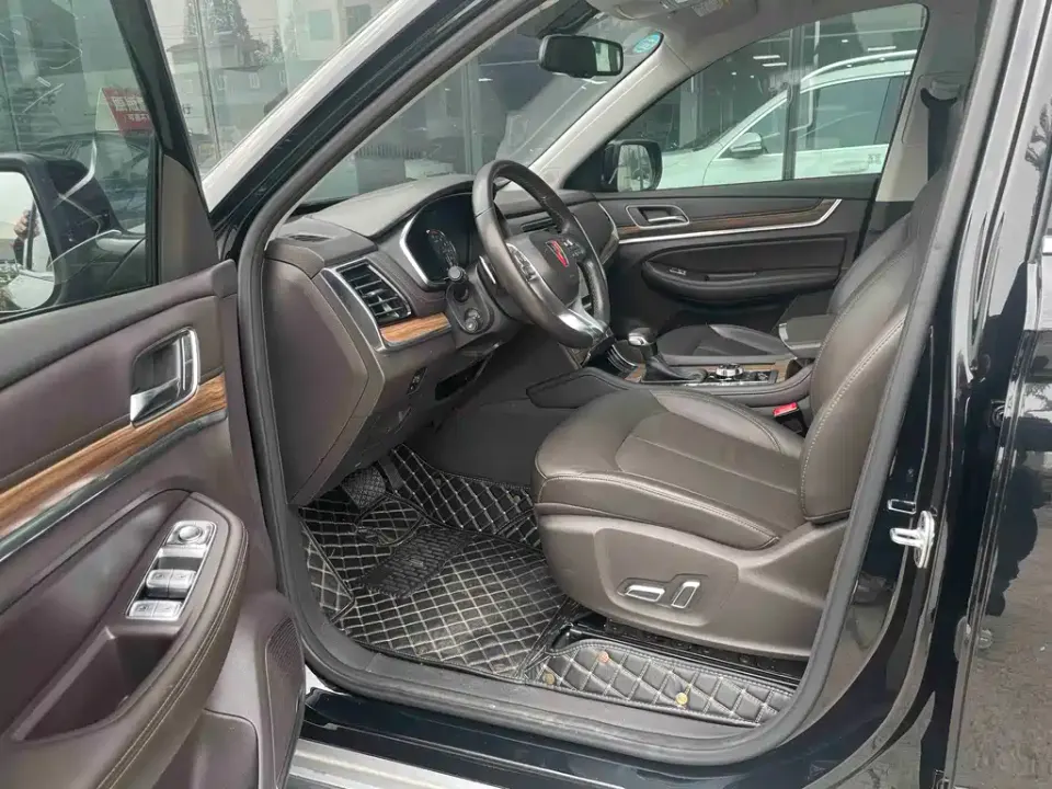 Roewe RX8