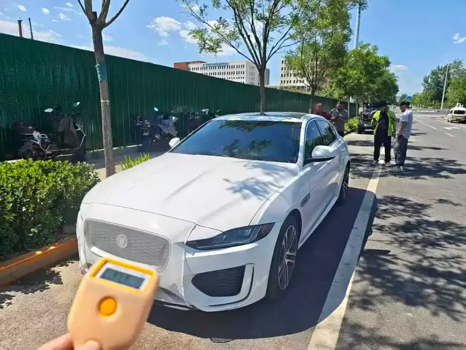 Jaguar XEL