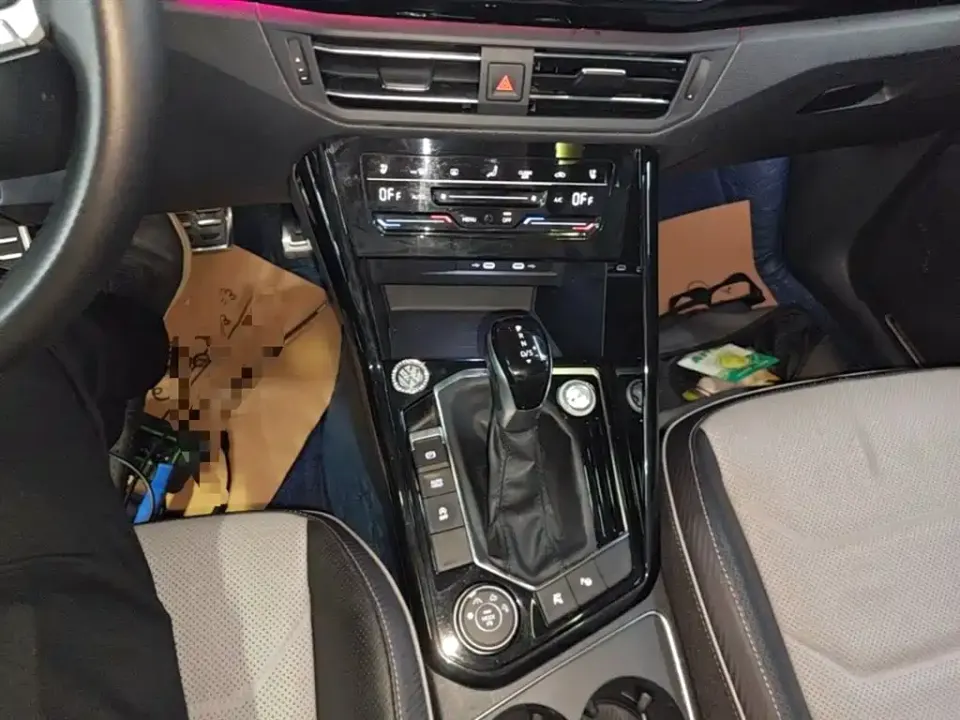 Volkswagen X