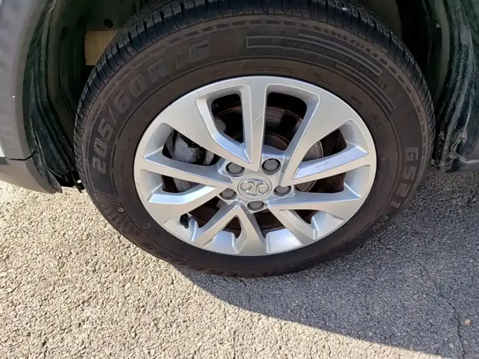 BAIC Senova X35