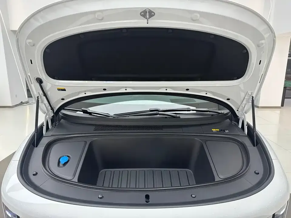 Li Li i6