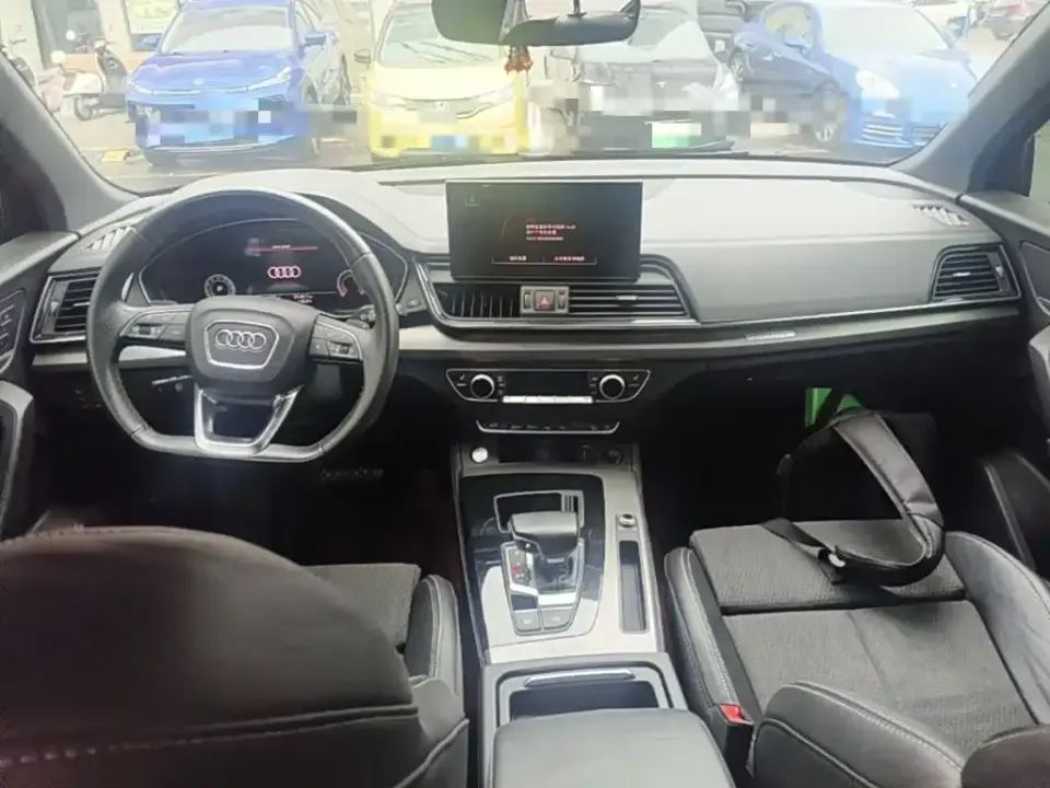 Audi Q5L Sportback