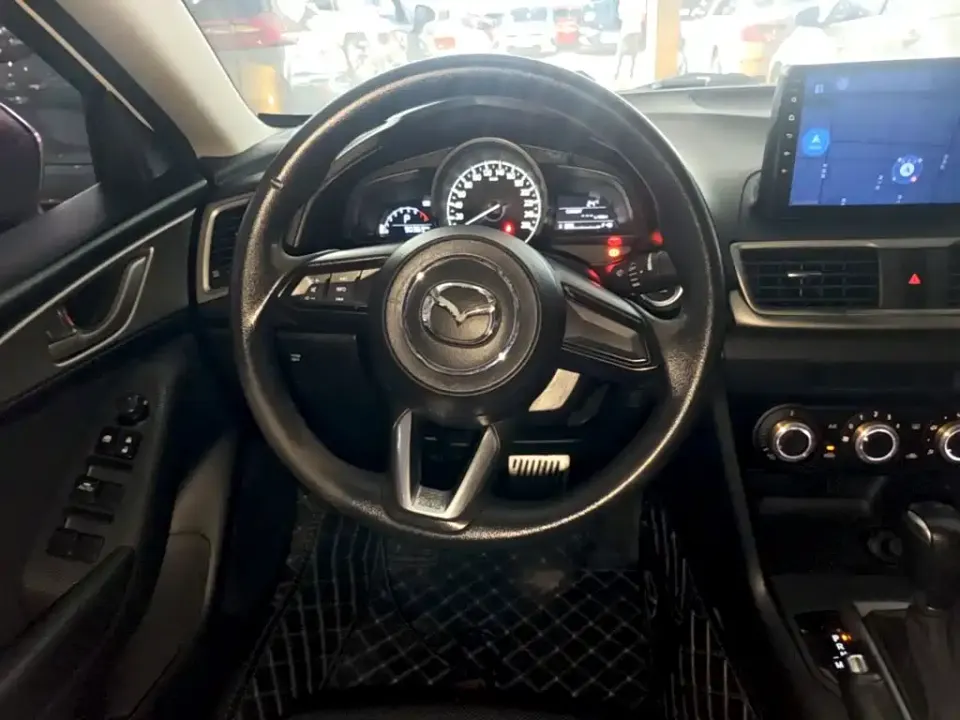 Mazda 3 Axela