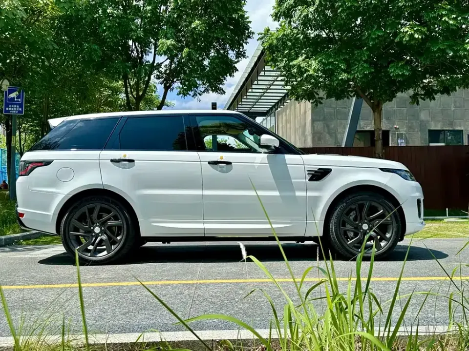 Land Rover Sport