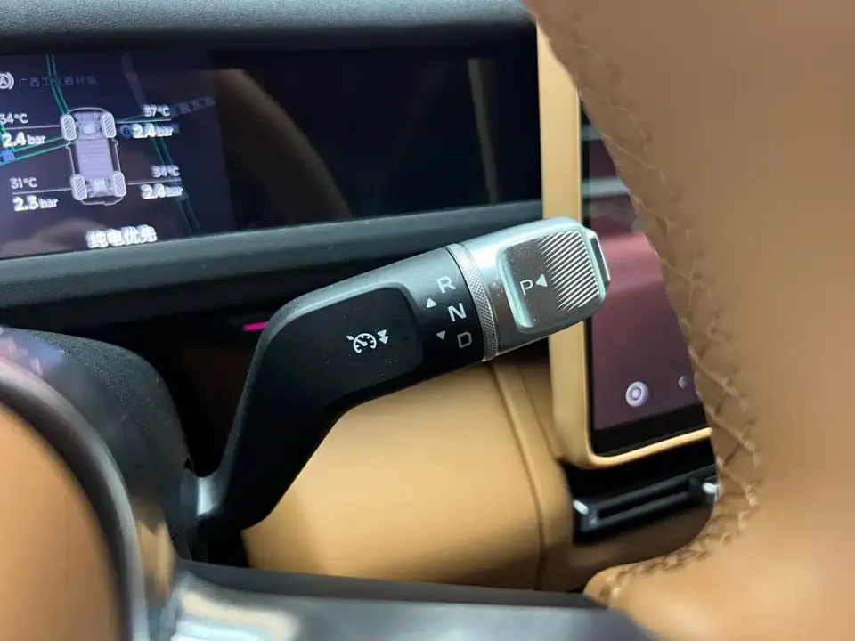 iCAR iCAR V27