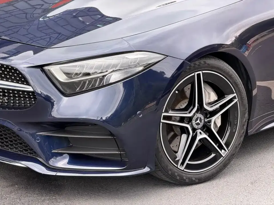 Mercedes-Benz CLS