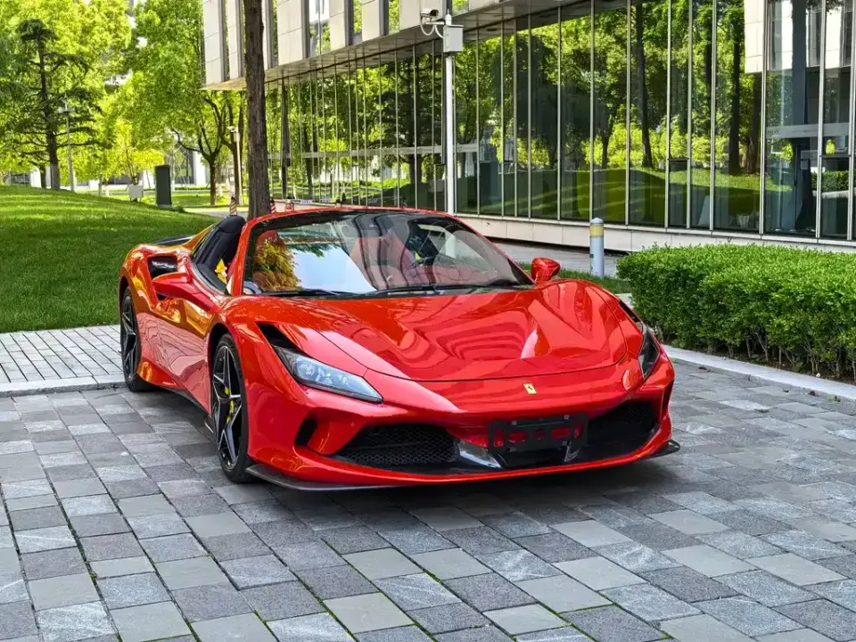 Ferrari F8